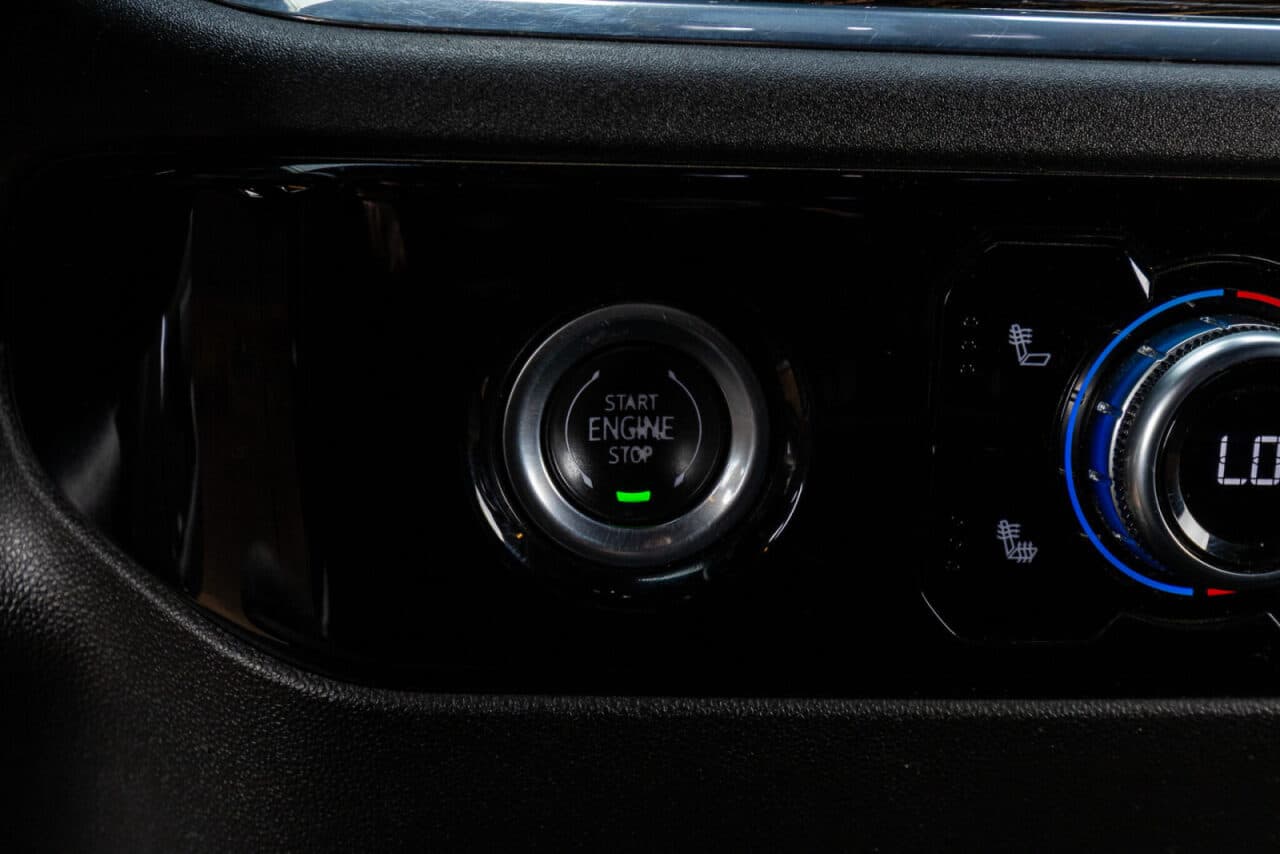 2024 GMC Sierra 1500 Elevation — photo 19 of 37