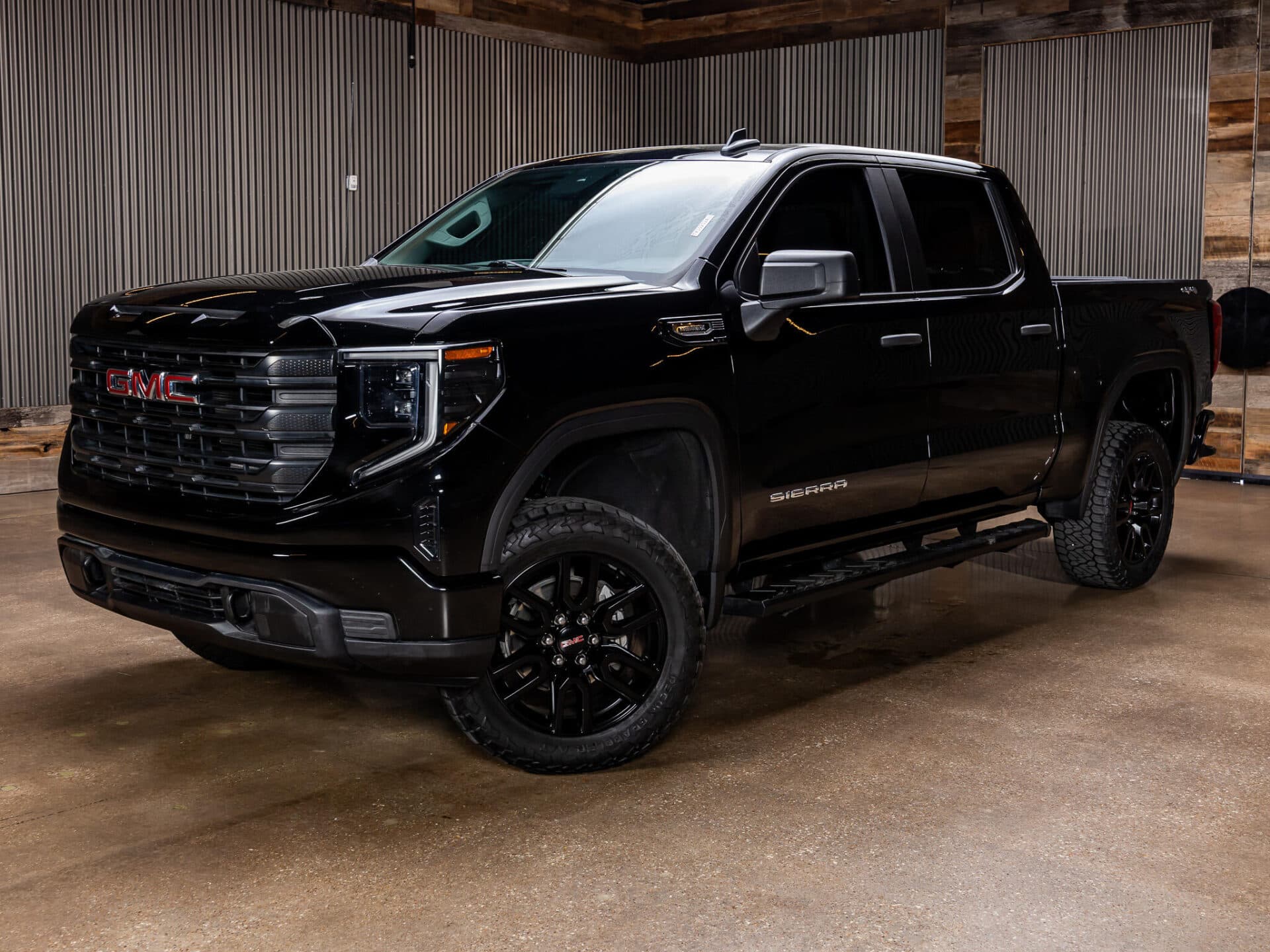 2025 GMC Sierra 1500 Pro — photo 3 of 37