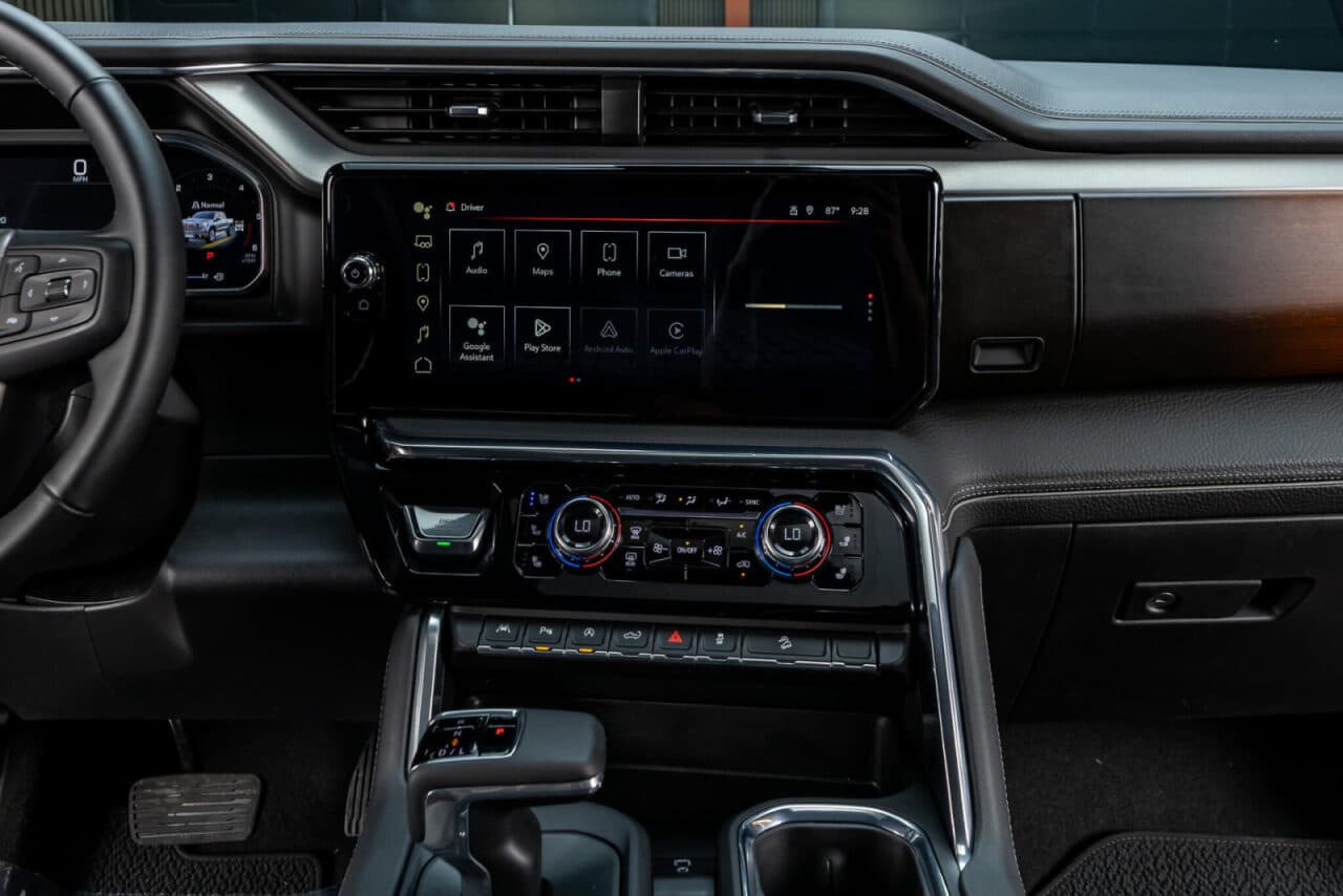 2026 GMC Sierra 1500 Denali — photo 20 of 38