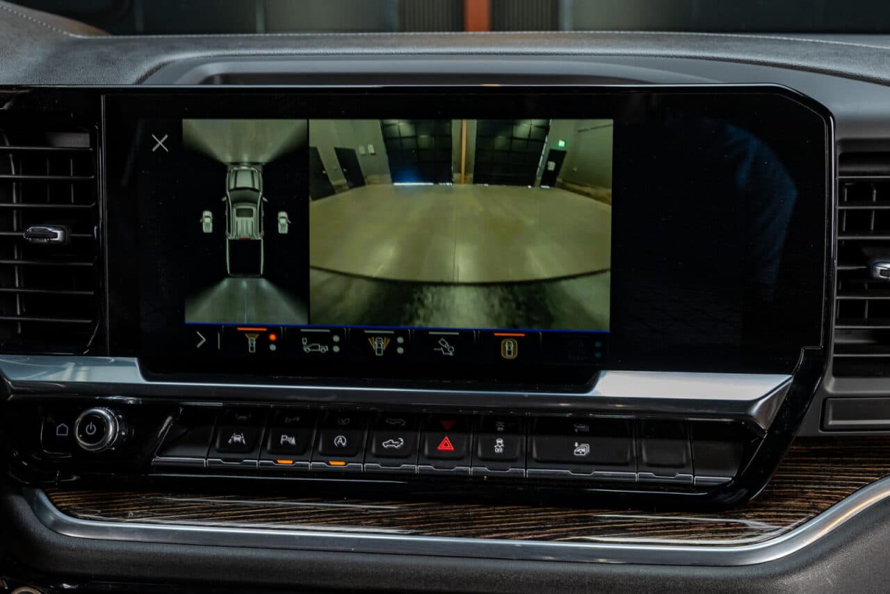 2024 GMC Sierra 1500 SLE — photo 20 of 35