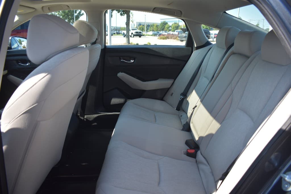 2023 Honda Accord EX FWD — photo 13 of 23