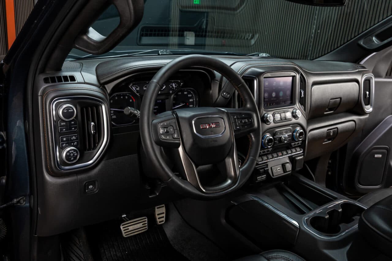 2020 GMC Sierra 1500 AT4 — photo 15 of 38