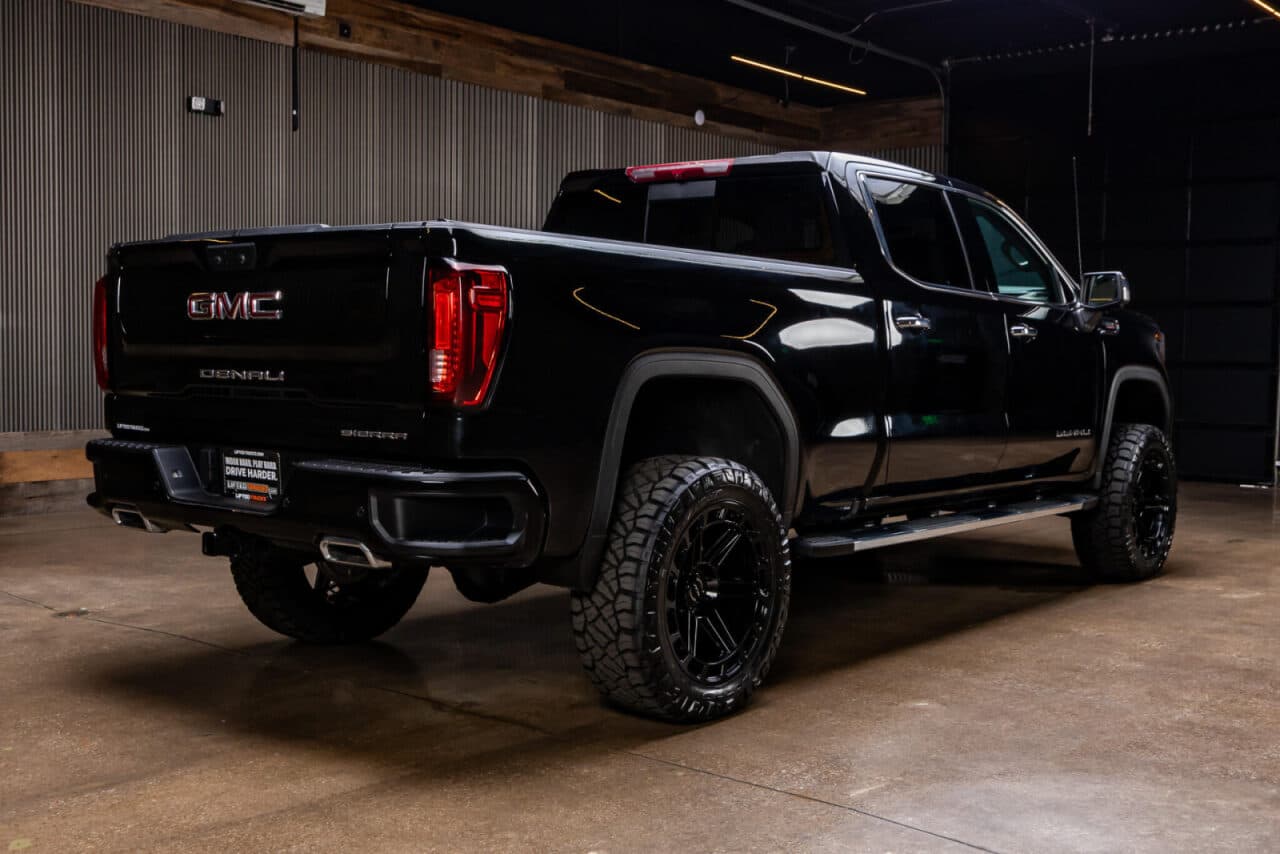 2026 GMC Sierra 1500 Denali — photo 8 of 38