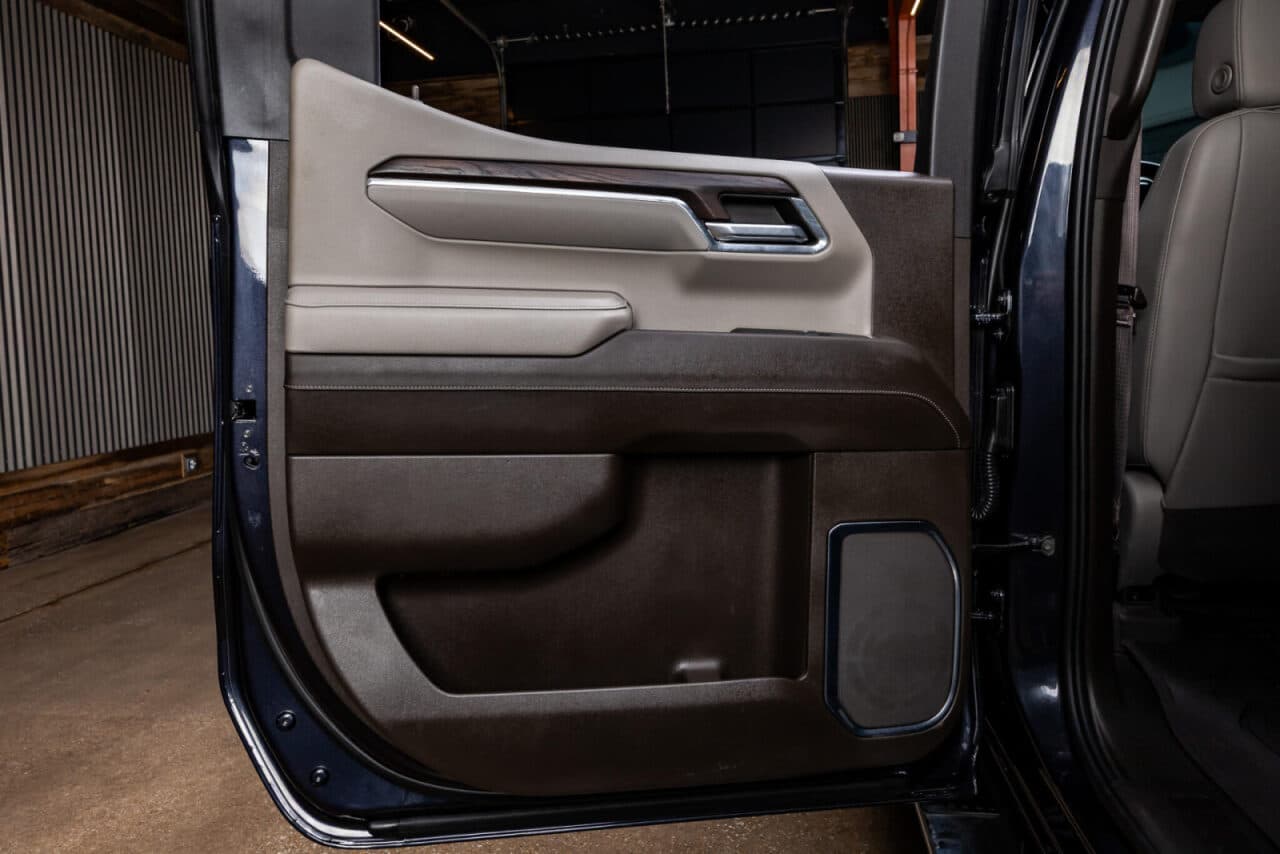 2024 GMC Sierra 1500 SLT — photo 32 of 35