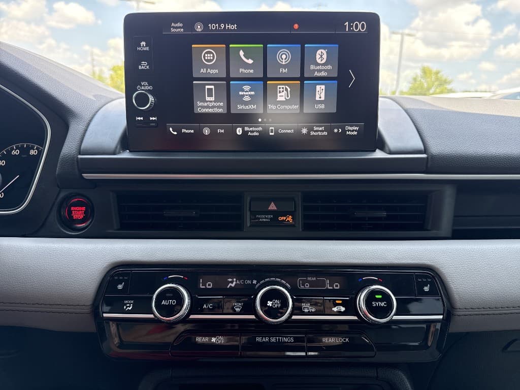 2024 Honda Pilot EX-L — photo 8 of 23