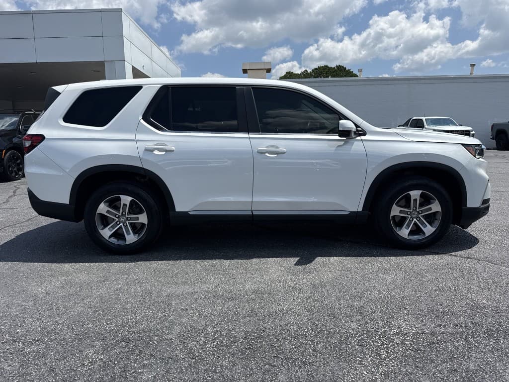 2024 Honda Pilot EX-L — photo 4 of 23