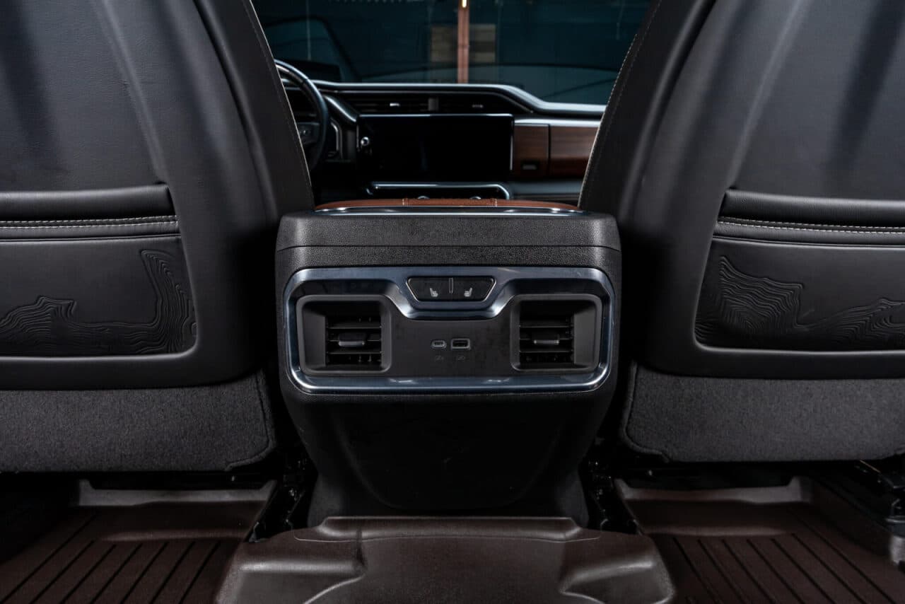2025 GMC Sierra 1500 Denali Ultimate — photo 32 of 40