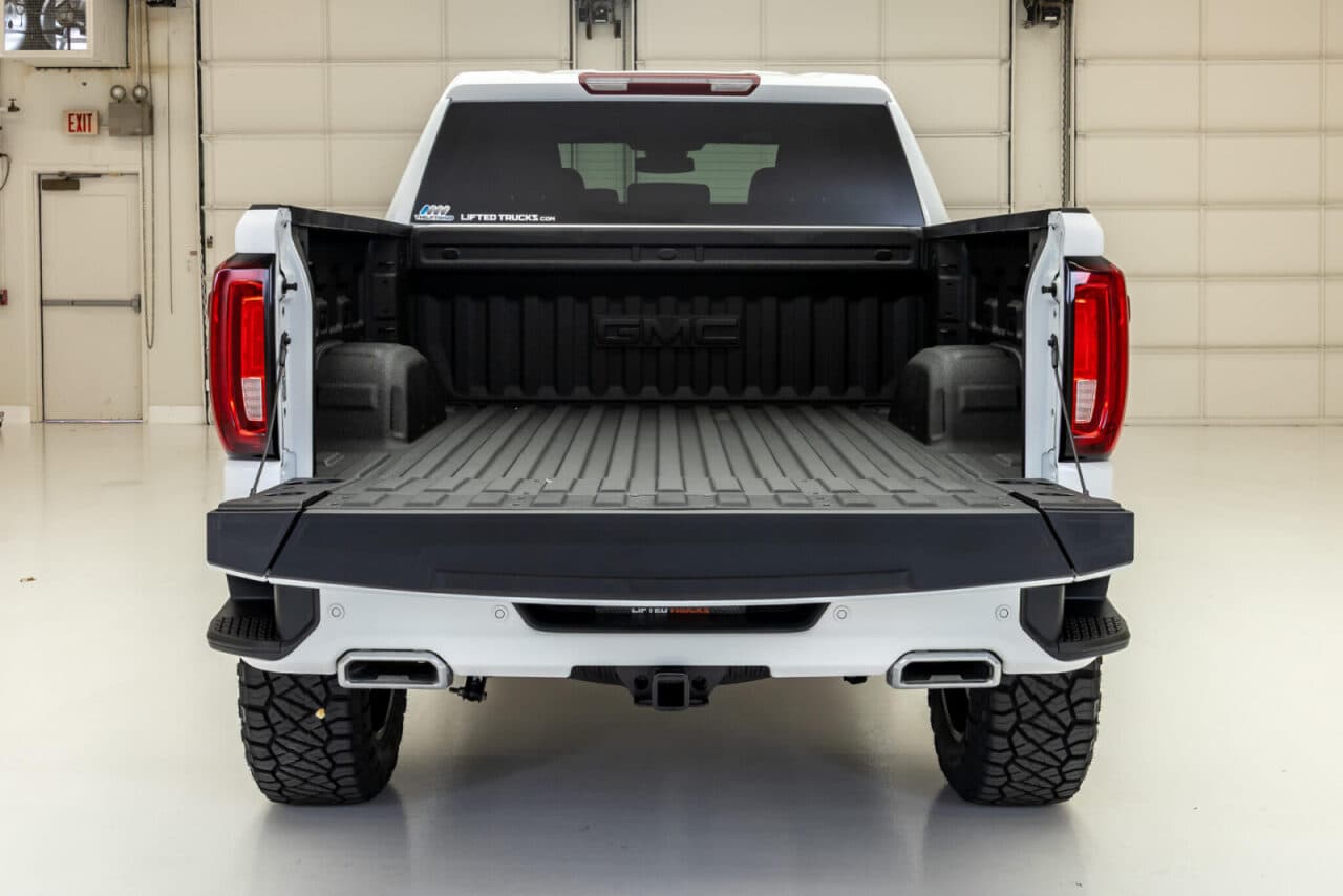 2026 GMC Sierra 1500 AT4 — photo 7 of 36
