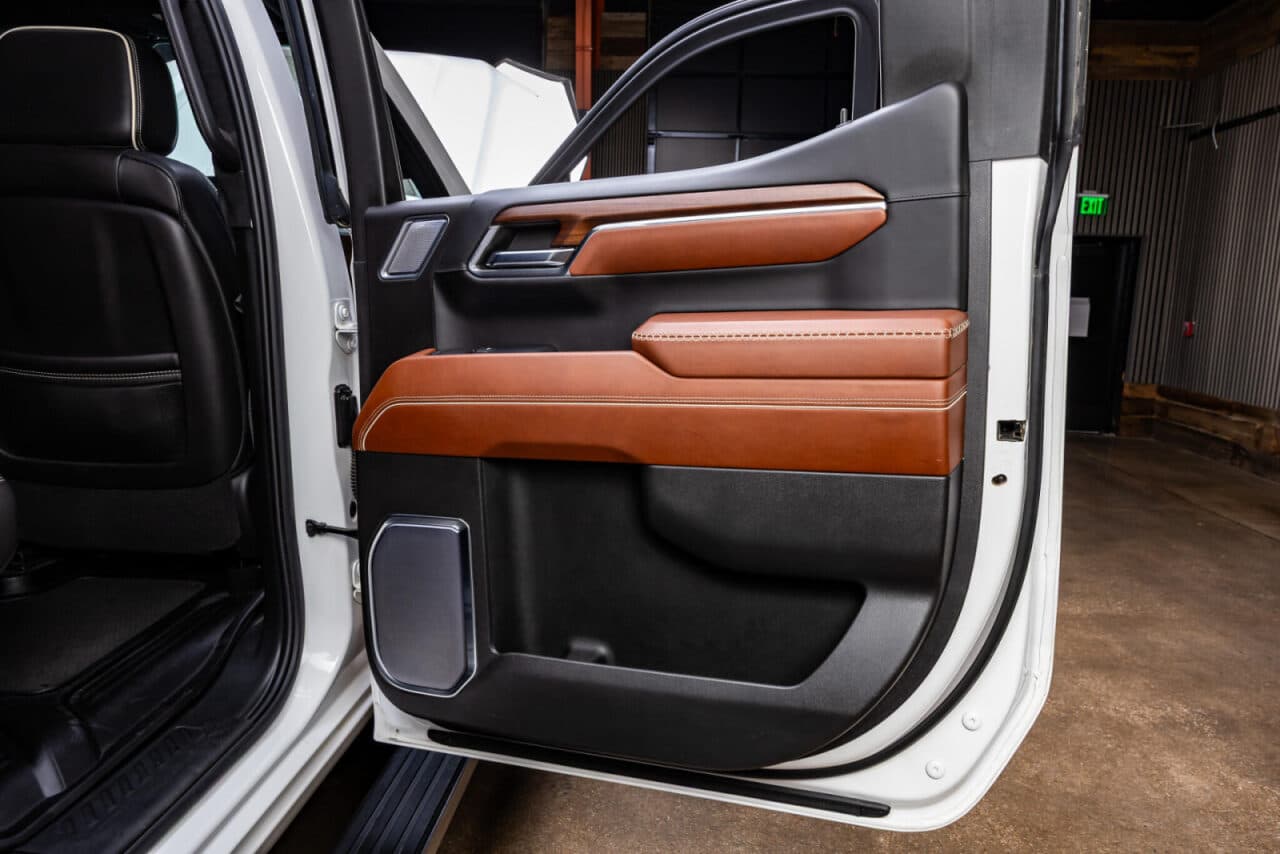 2024 GMC Sierra 1500 Denali Ultimate — photo 38 of 40