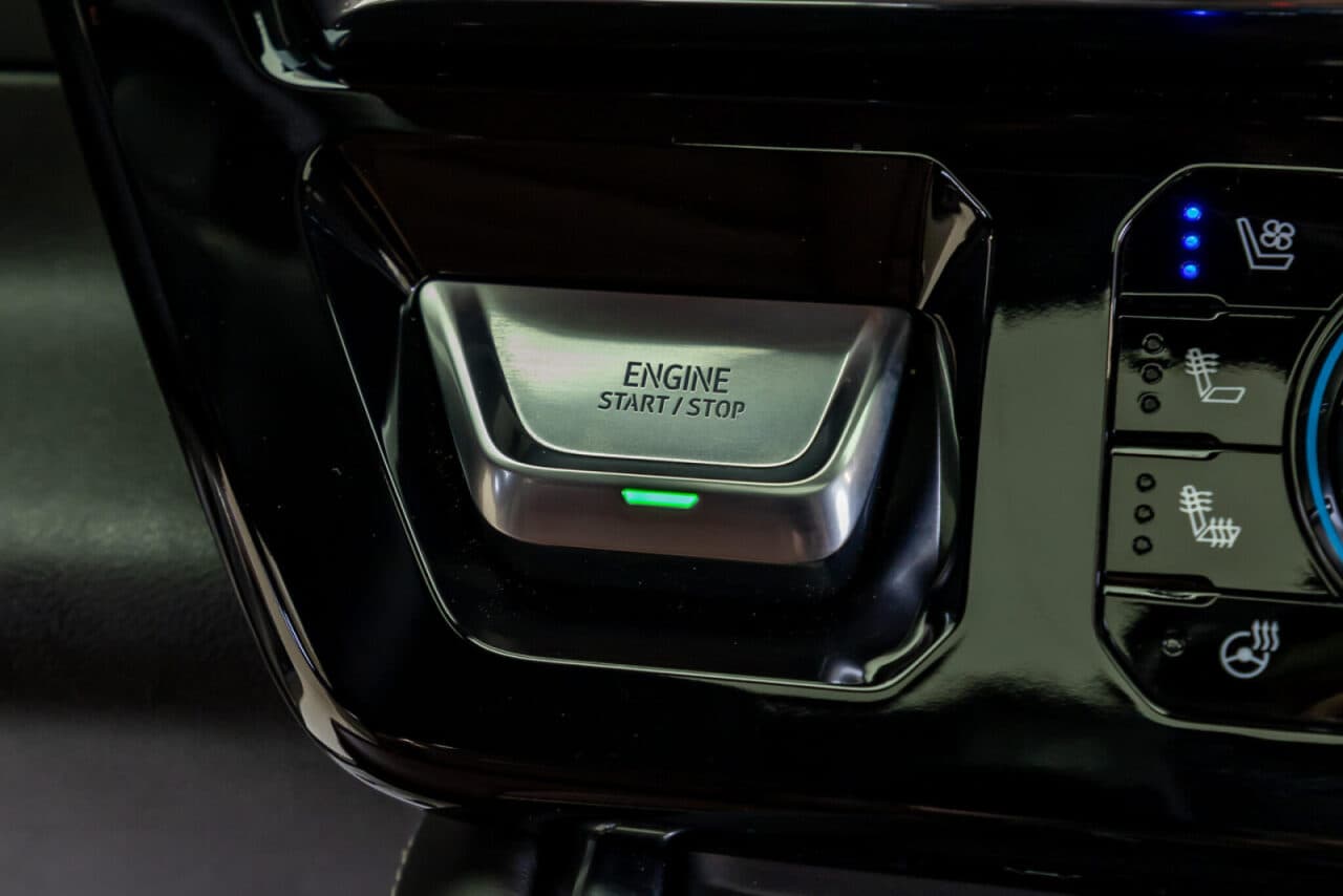 2025 GMC Sierra 1500 Denali Ultimate — photo 19 of 38