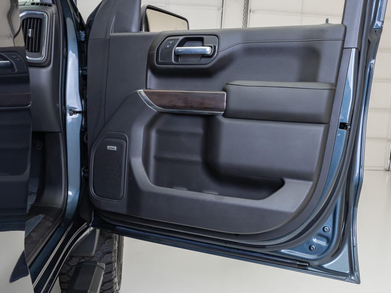 2020 GMC Sierra 1500 SLT — photo 34 of 38