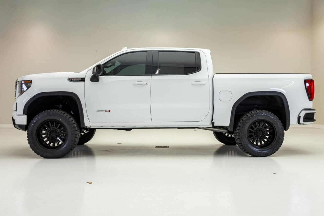 2026 GMC Sierra 1500 AT4 — photo 4 of 36