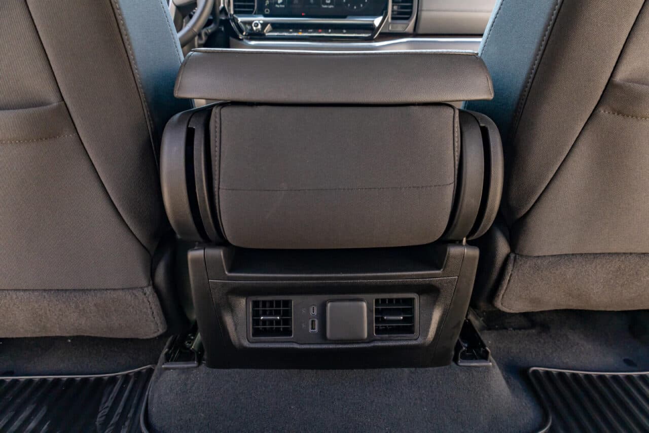 2025 GMC Sierra 1500 Elevation — photo 27 of 35