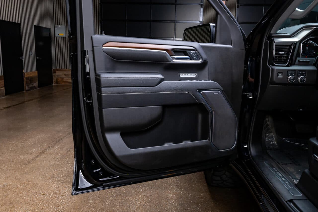 2025 GMC Sierra 1500 Denali — photo 34 of 39