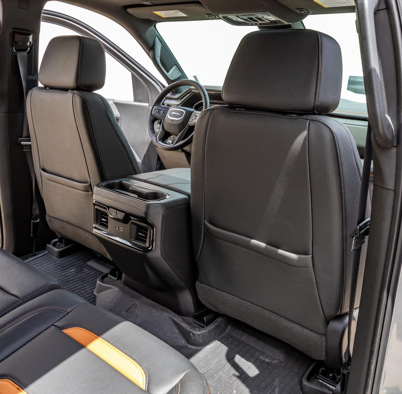 2024 GMC Sierra 1500 AT4 — photo 31 of 40