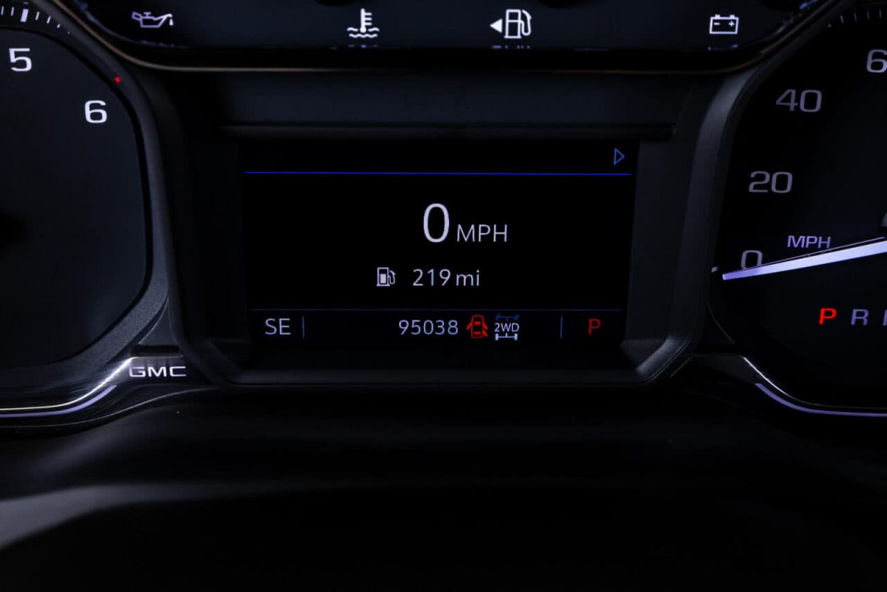 2022 GMC Sierra 1500 Limited SLT — photo 17 of 37