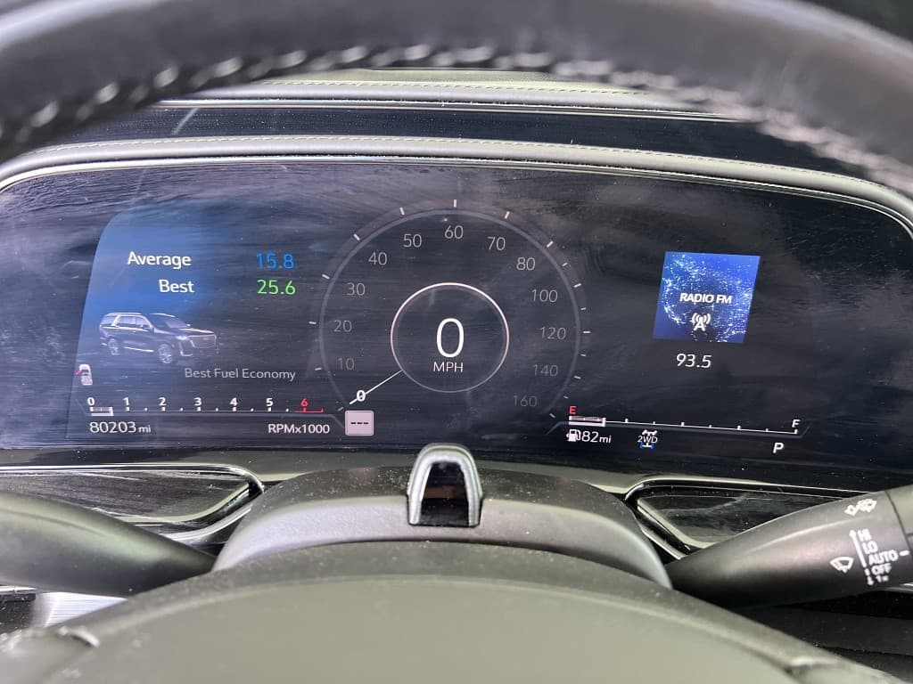 2021 Cadillac Escalade Sport — photo 15 of 27