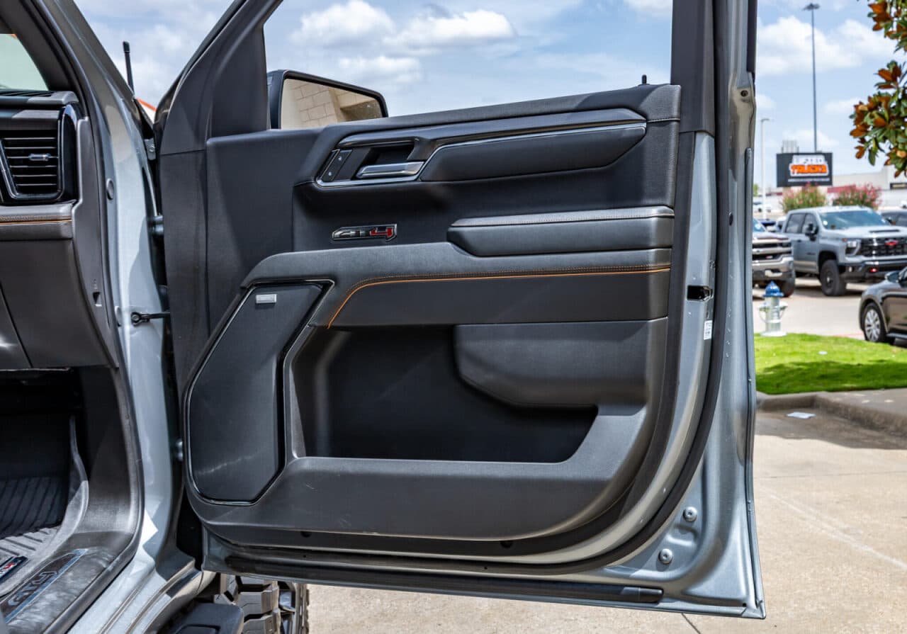 2024 GMC Sierra 1500 AT4 — photo 36 of 40
