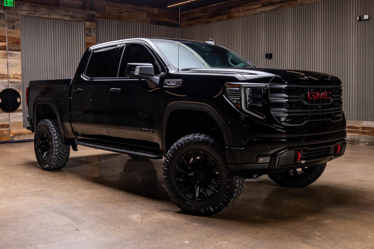 2026 GMC Sierra 1500 AT4 — photo 1 of 38