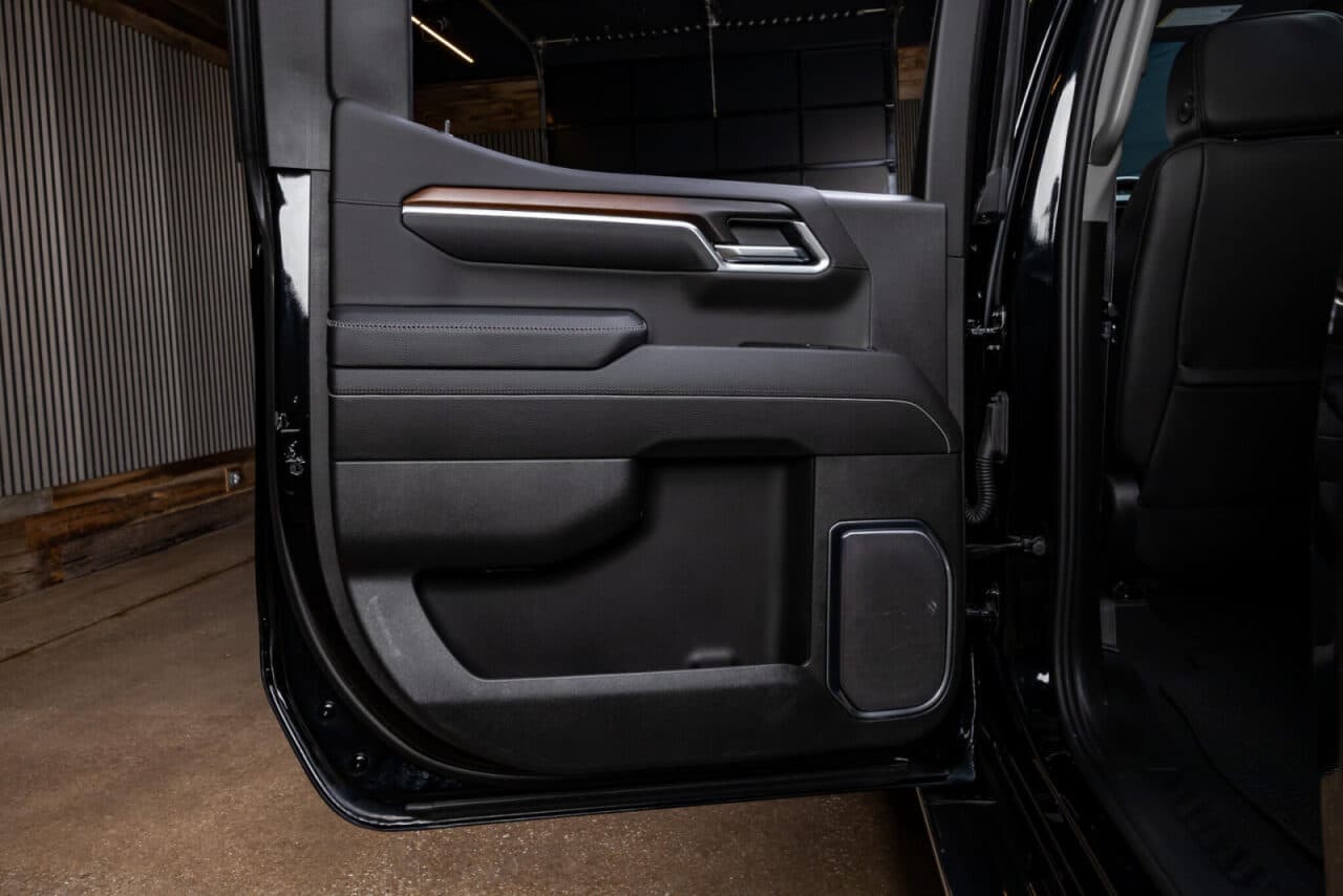 2026 GMC Sierra 1500 Denali — photo 35 of 38