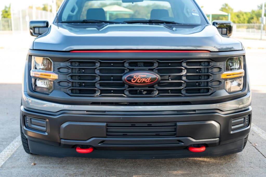 2024 Ford F-150 XL Regular Cab 4x4 — photo 8 of 36