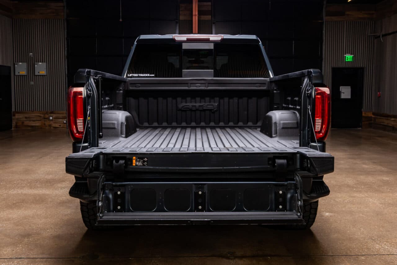 2020 GMC Sierra 1500 AT4 — photo 7 of 38