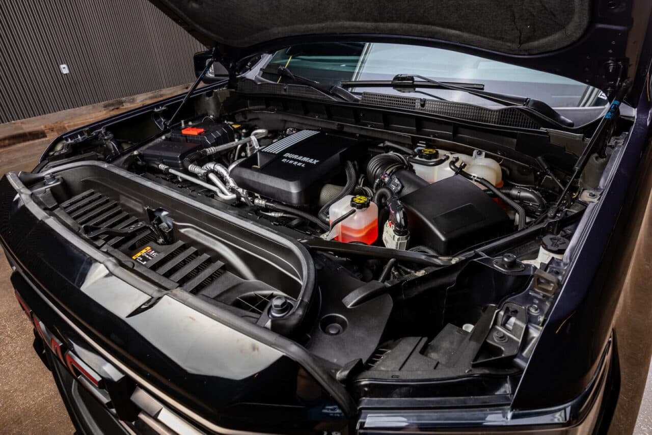 2025 GMC Sierra 1500 AT4X — photo 37 of 38