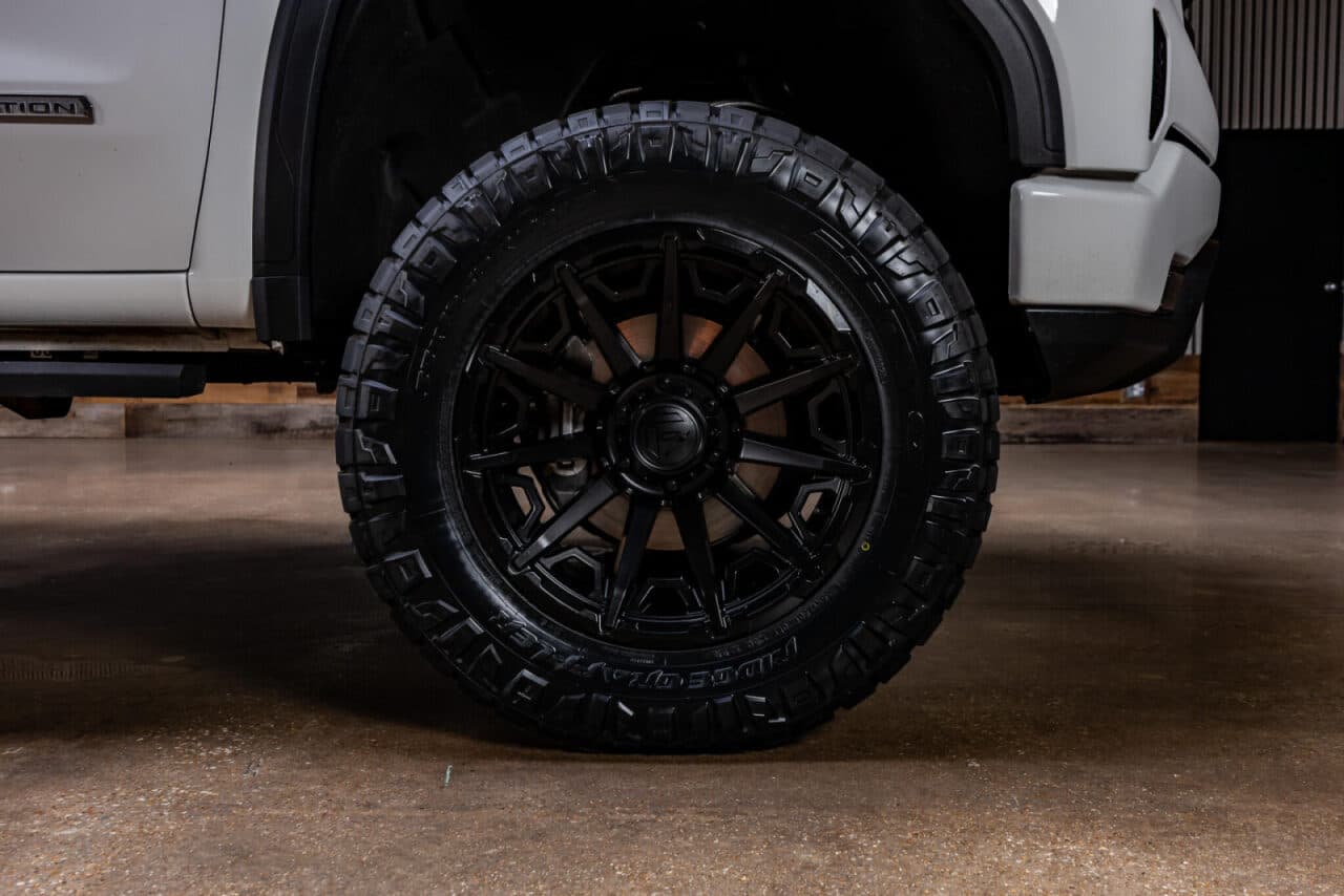 2026 GMC Sierra 1500 Elevation — photo 10 of 36