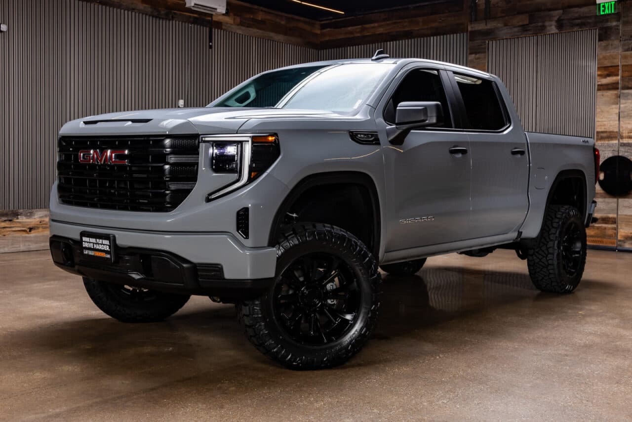 2025 GMC Sierra 1500 Pro — photo 3 of 38