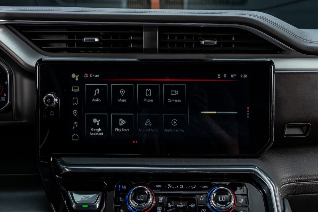 2026 GMC Sierra 1500 Denali — photo 21 of 38