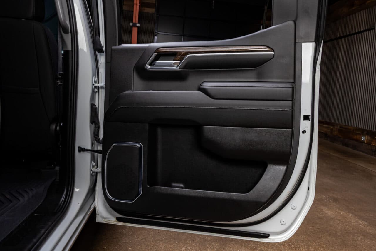 2024 GMC Sierra 1500 Elevation — photo 33 of 35