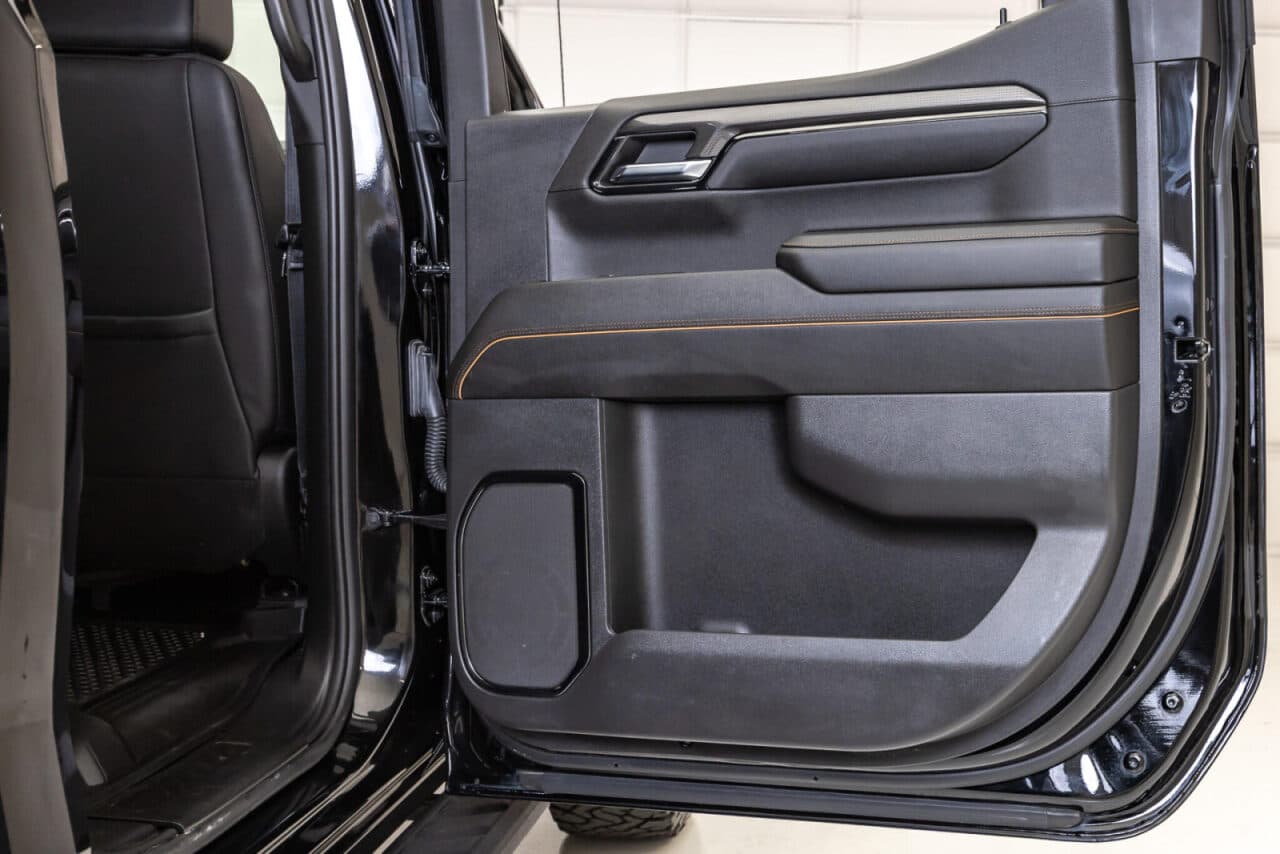 2024 GMC Sierra 1500 AT4 — photo 38 of 40