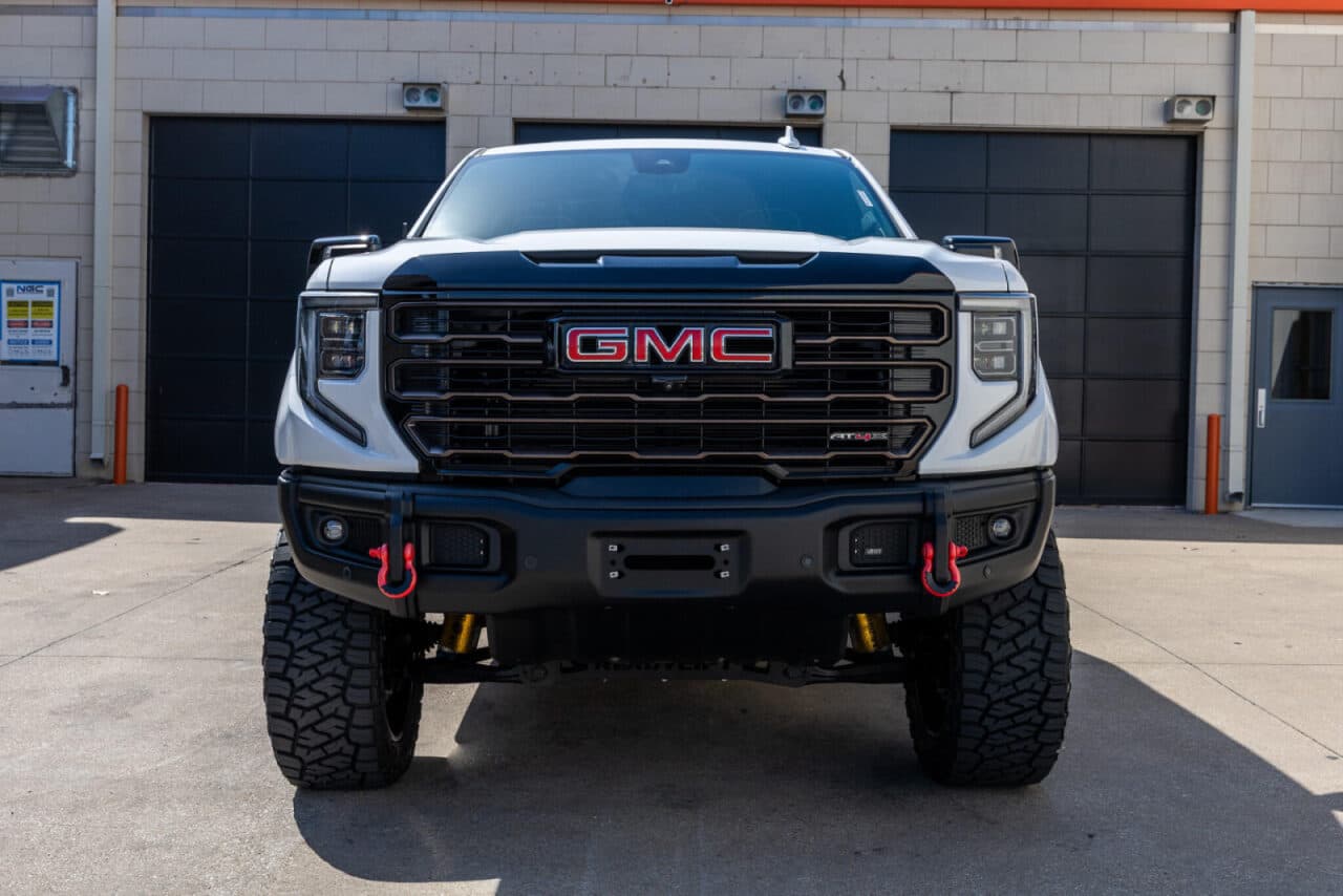 2024 GMC Sierra 1500 AT4X — photo 2 of 40