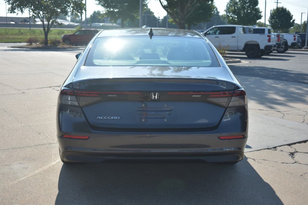 2023 Honda Accord EX FWD — photo 5 of 23