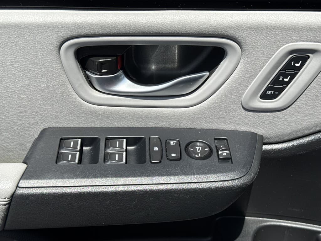 2024 Honda Pilot EX-L — photo 17 of 23