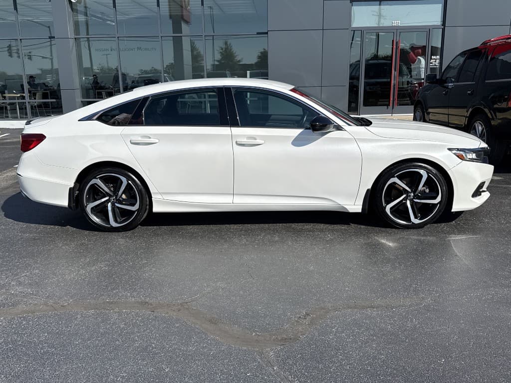 2022 Honda Accord Sport FWD — photo 2 of 16