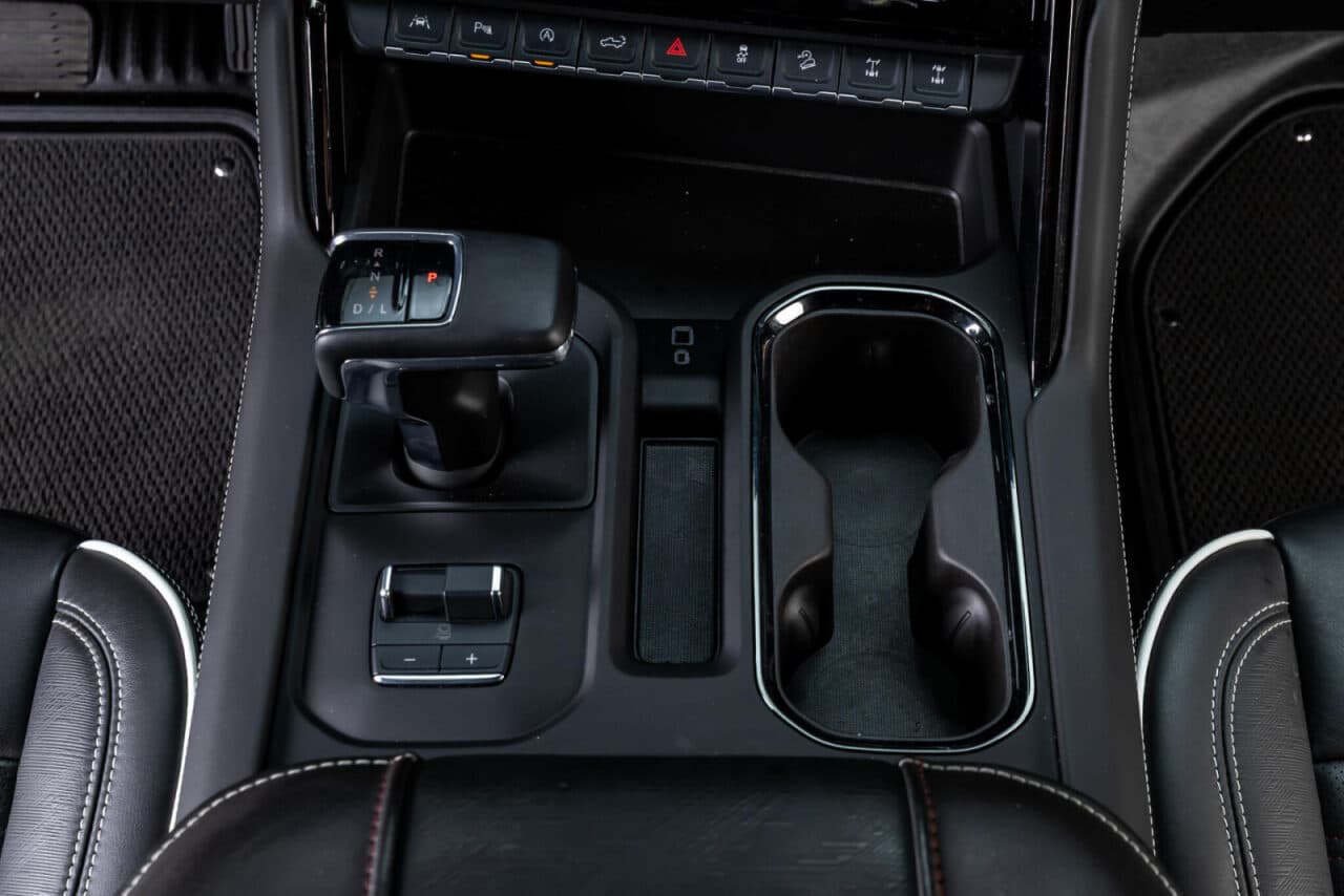 2025 GMC Sierra 1500 AT4X — photo 24 of 38