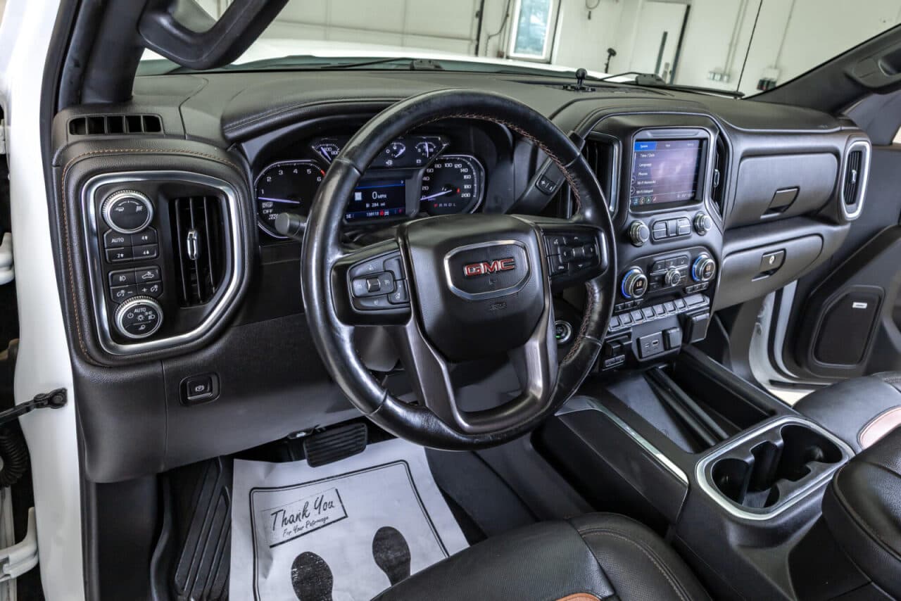 2019 GMC Sierra 1500 AT4 — photo 13 of 37