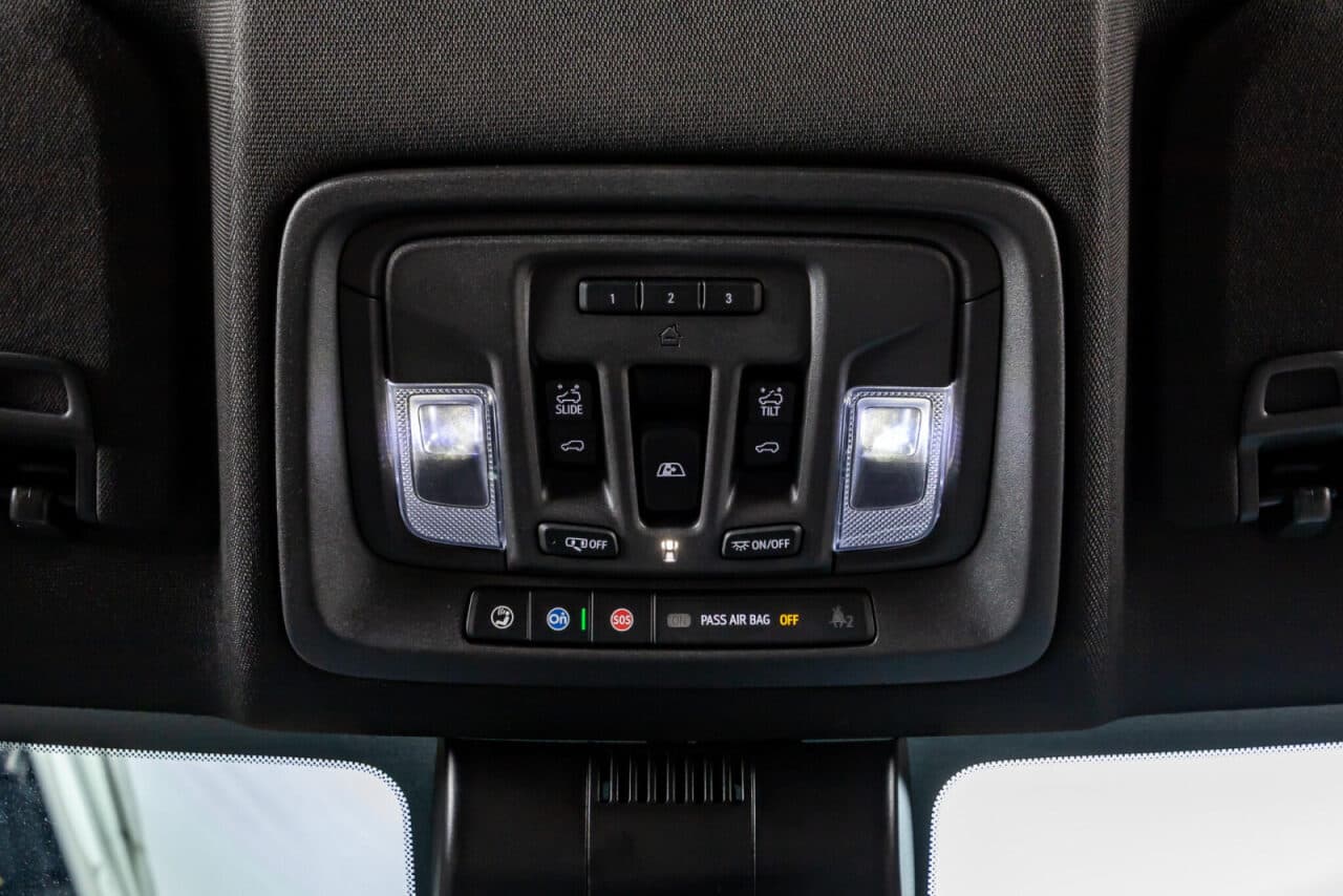 2023 GMC Sierra 1500 AT4 — photo 27 of 38