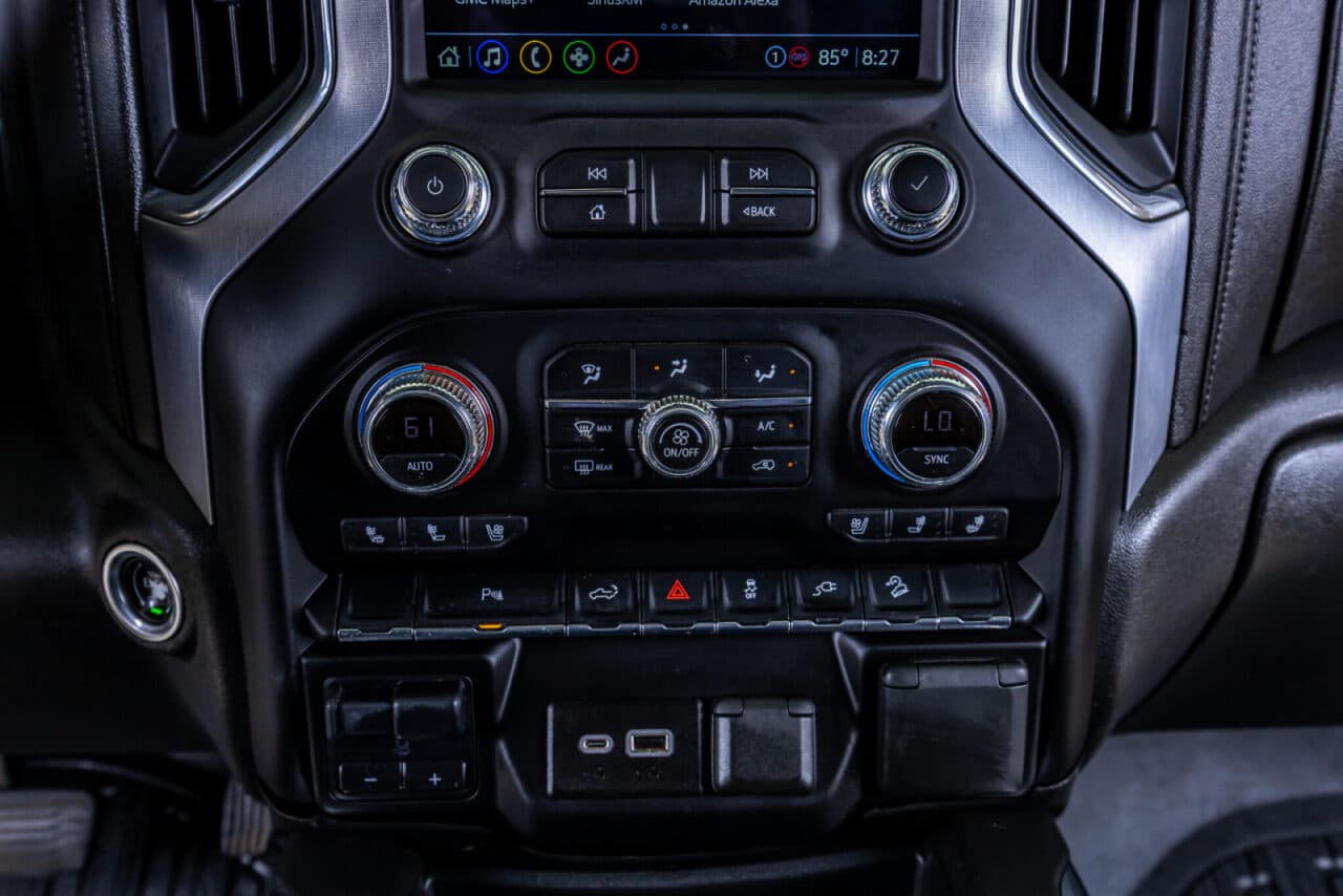 2022 GMC Sierra 1500 Limited SLT — photo 23 of 37