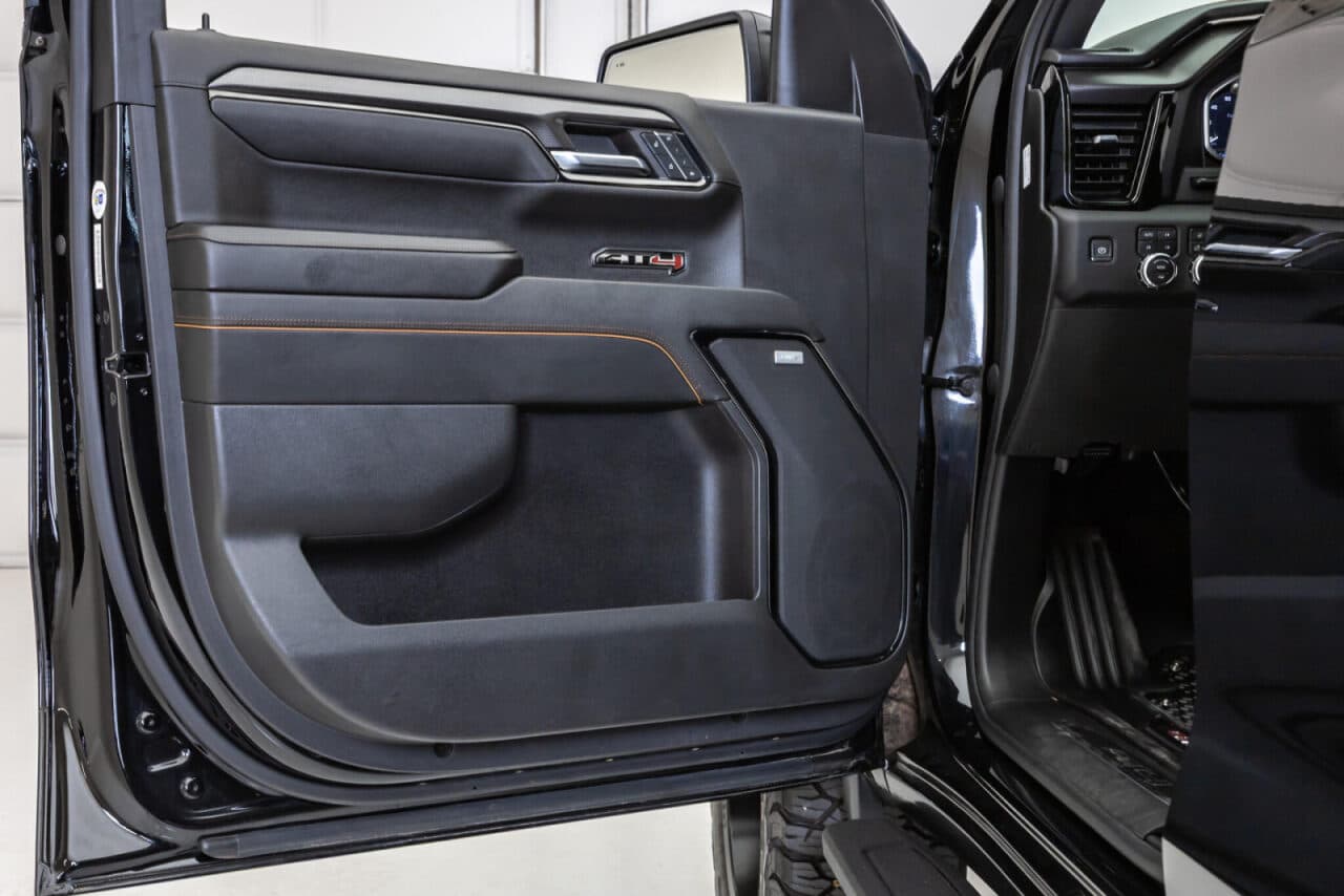2024 GMC Sierra 1500 AT4 — photo 35 of 40