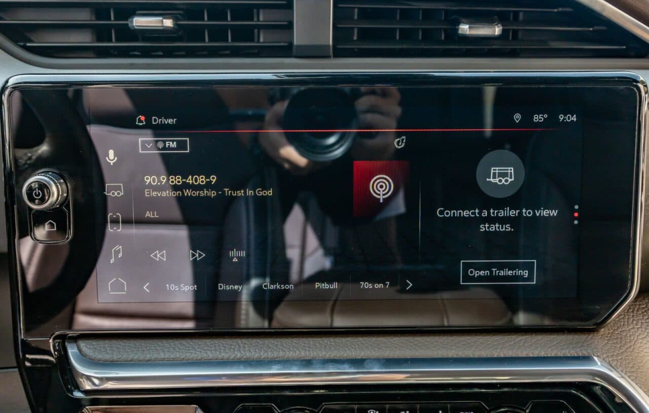 2025 GMC Sierra 1500 Denali — photo 23 of 40