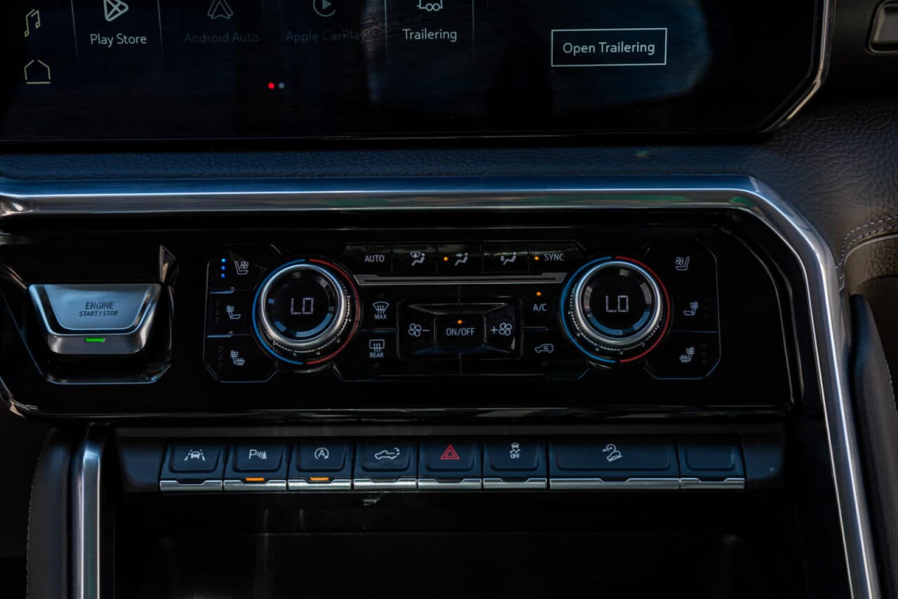 2025 GMC Sierra 1500 Denali — photo 25 of 40