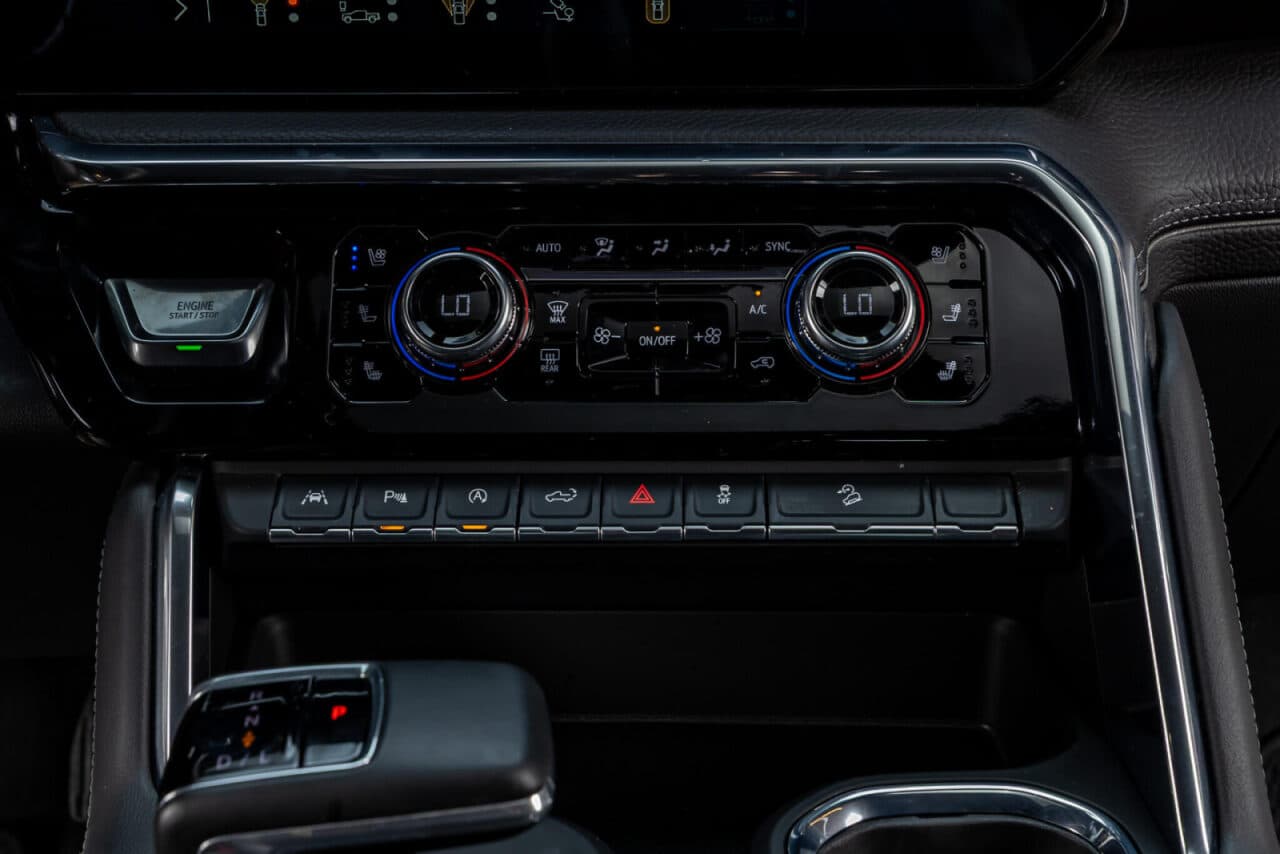 2025 GMC Sierra 1500 Denali — photo 25 of 40