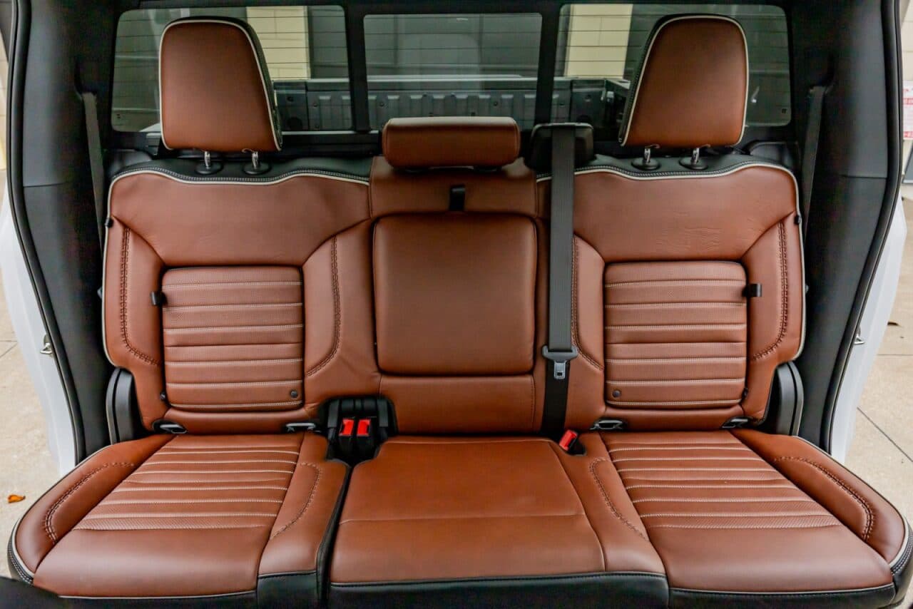 2024 GMC Sierra 1500 Denali Ultimate — photo 33 of 39