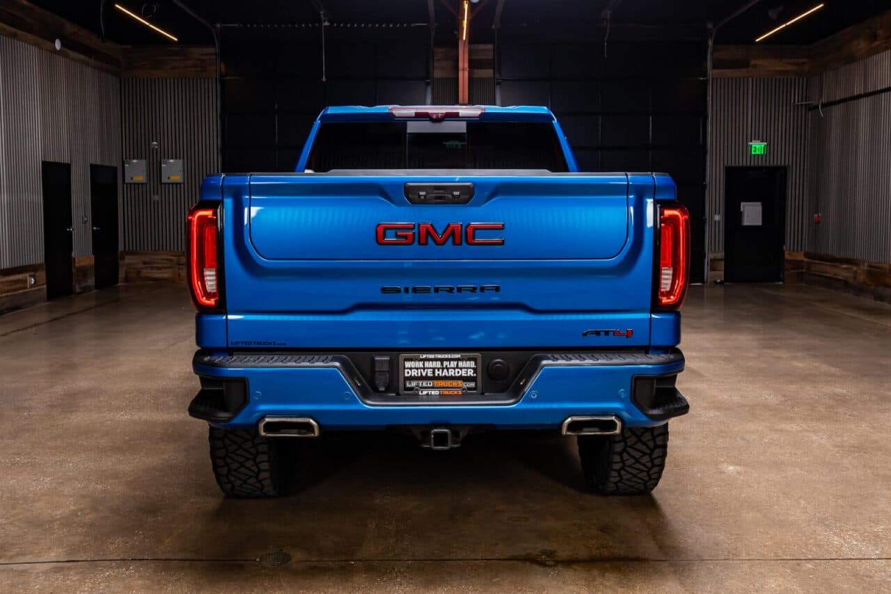 2023 GMC Sierra 1500 AT4 — photo 6 of 38