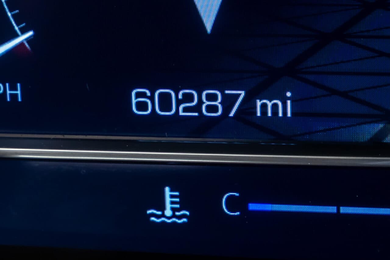 2023 GMC Sierra 1500 SLT — photo 16 of 36