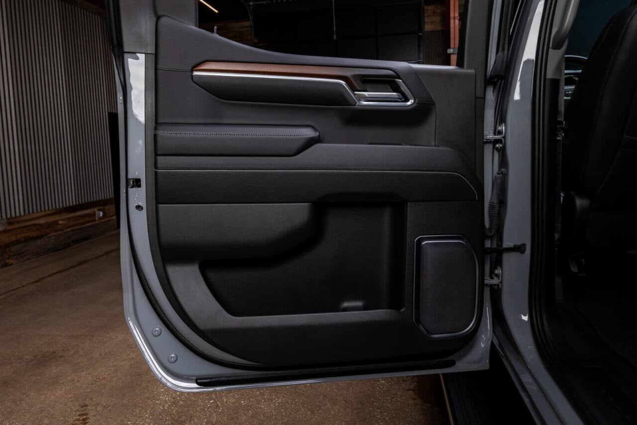 2025 GMC Sierra 1500 Denali — photo 37 of 40