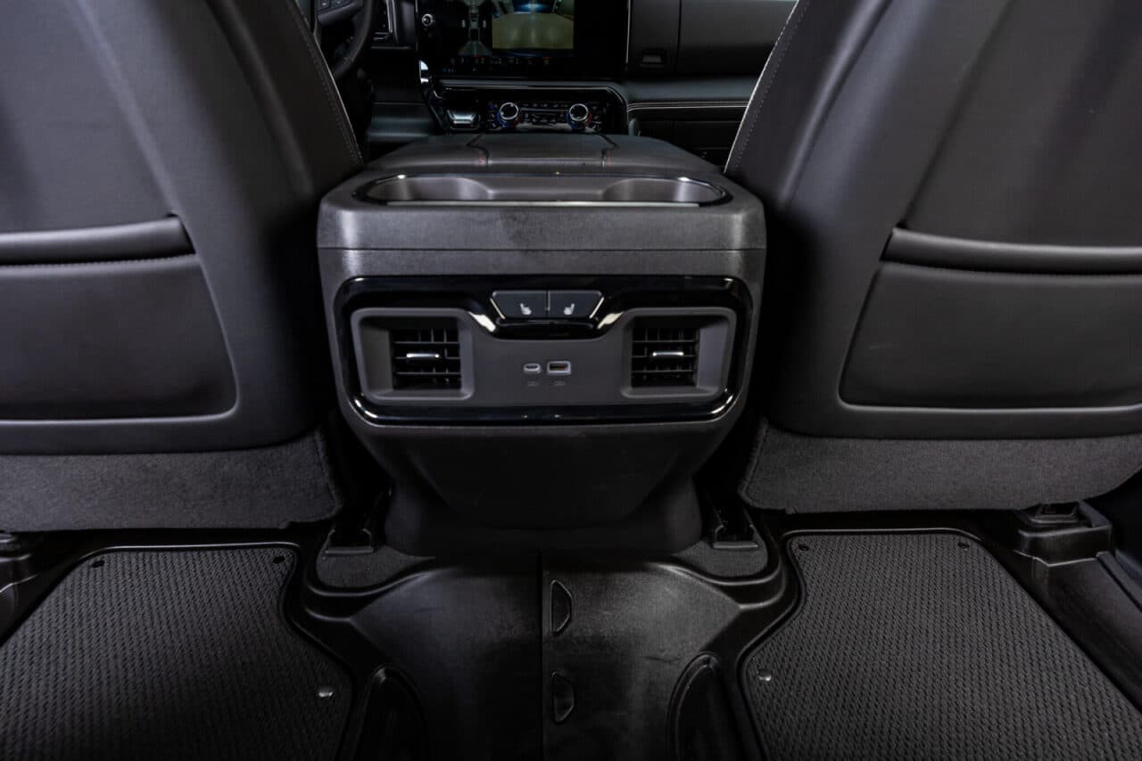 2025 GMC Sierra 1500 AT4X — photo 31 of 38