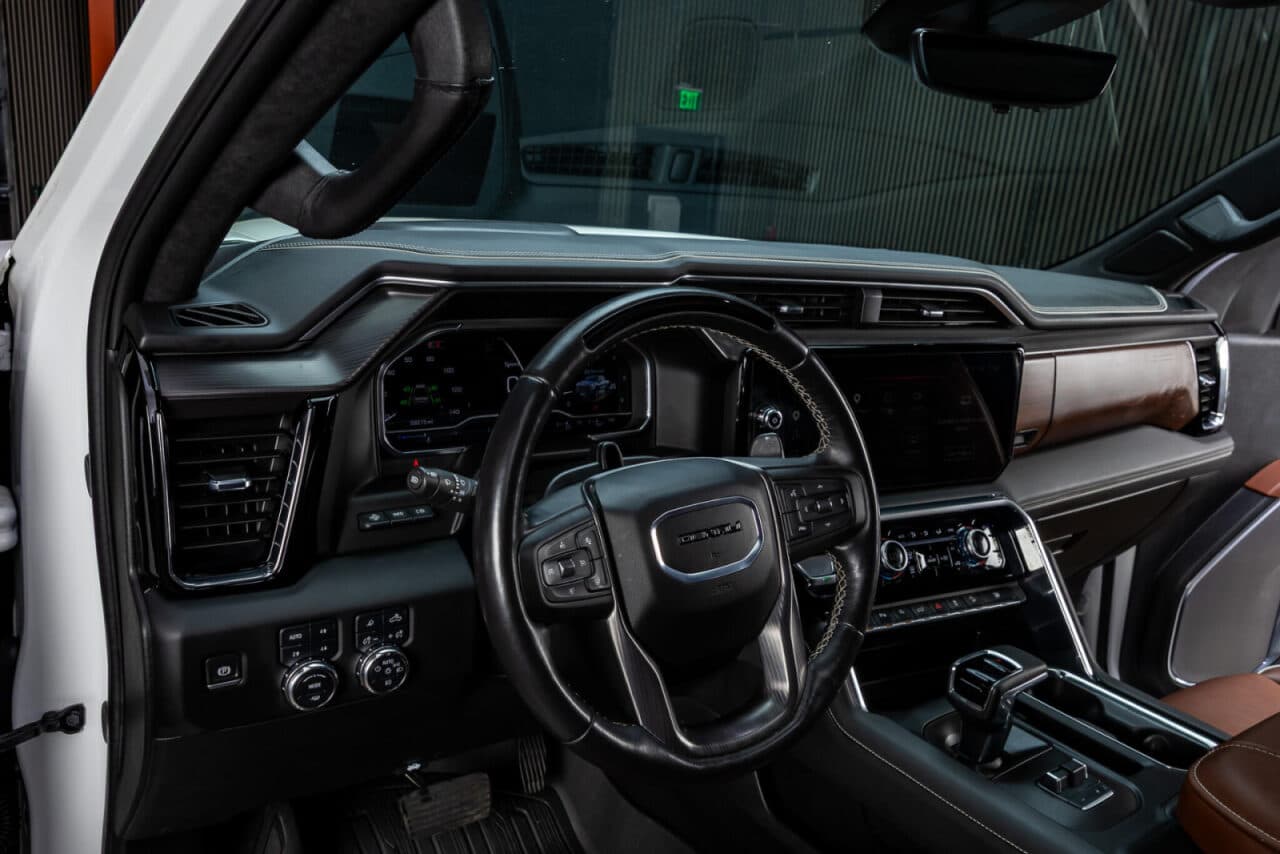 2024 GMC Sierra 1500 Denali Ultimate — photo 15 of 40